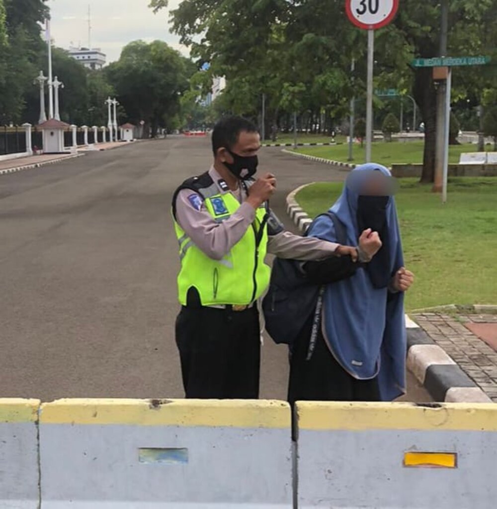 Wanita Berpistol Coba Terobos Istana Negara Ditangkap, Ini Kronologinya