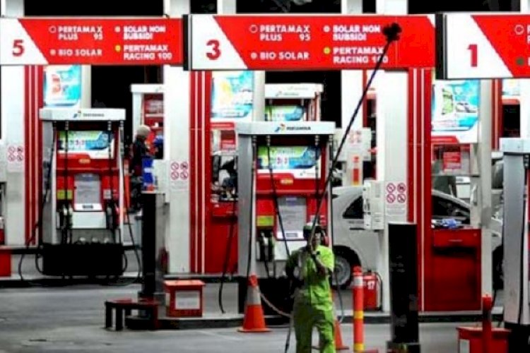 Pakar Ekonomi UGM: Kenaikan BBM Tidak Tepat, Lebih Baik Tetapkan Kriteria Pembatasan BBM Bersubsidi