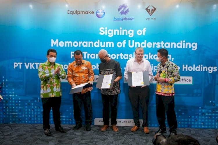 Hemat Biaya, Transjakarta Terapkan Retrofit untuk Percepatan Armada Bus Listrik