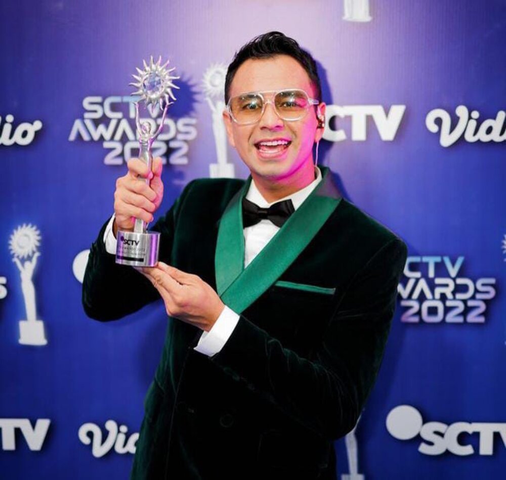 Sabet Penghargaan Artis Paling Sosmed, Raffi Ahmad Bagikan 4 Tips Sukses Merintis YouTube