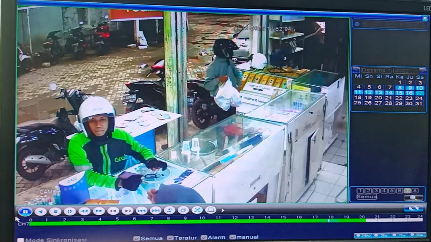 Kurir Ojol Bawa Kabur Paket 3 HP dari Konter di Curug Tangerang