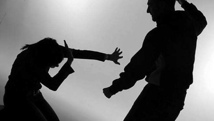 Cemburu Buta, Suami Aniaya Istri Siri Pakai Kapak hingga Jari Putus di Neglasari Tangerang