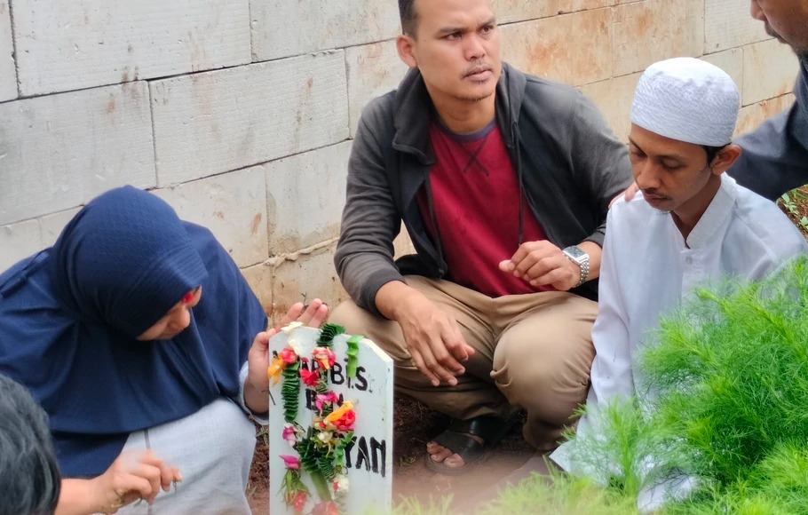 Tiba-tiba Hilang saat Mandi Hujan, Balita 2 Tahun di Pondok Aren Tangsel Terseret Arus Saluran Air