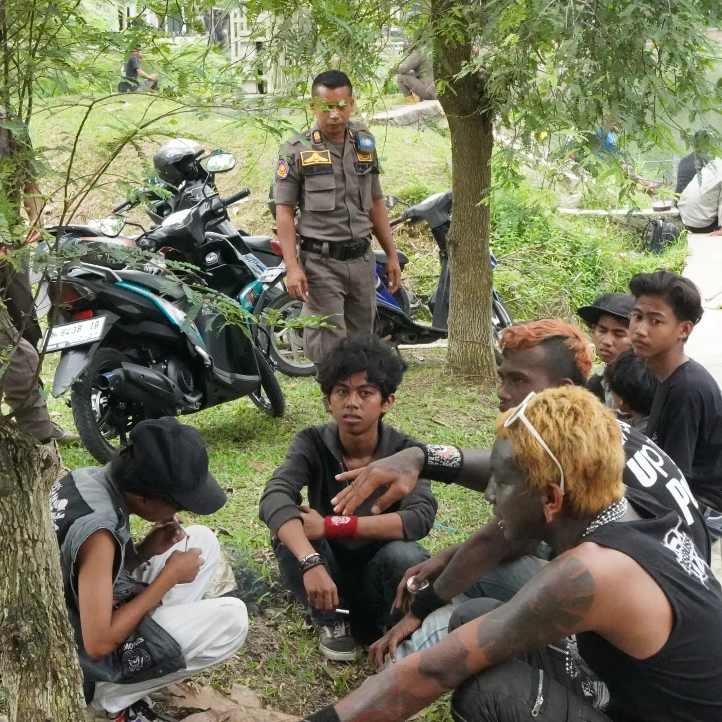 10 Anak Punk Berkeliaran di Kawasan Pemkab Tangerang Diangkut Satpol PP