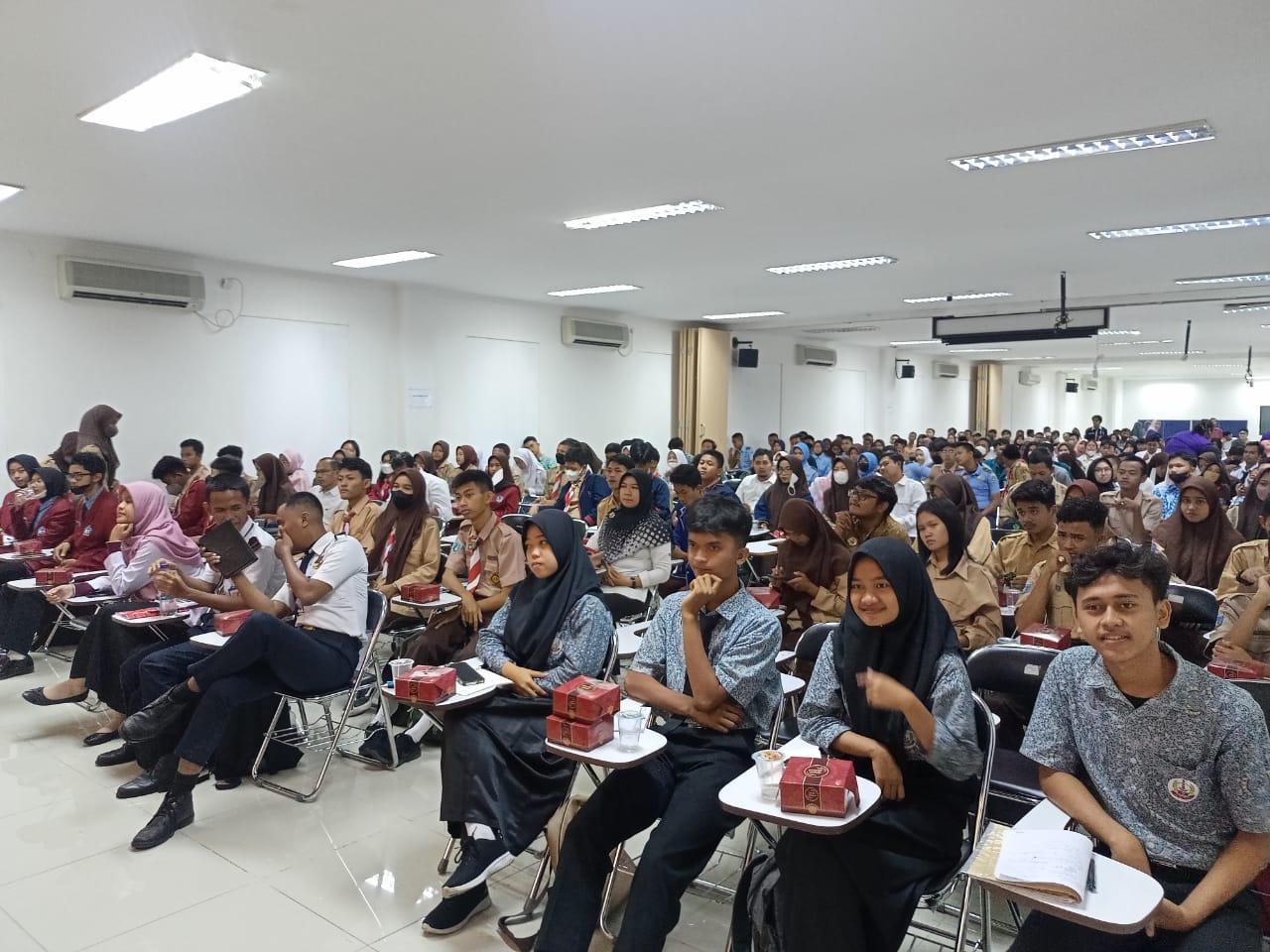 Banten Zona Merah Tawuran, Untara Beri Pelajar Kesibukan Lewat Pelatihan Jurnalistik